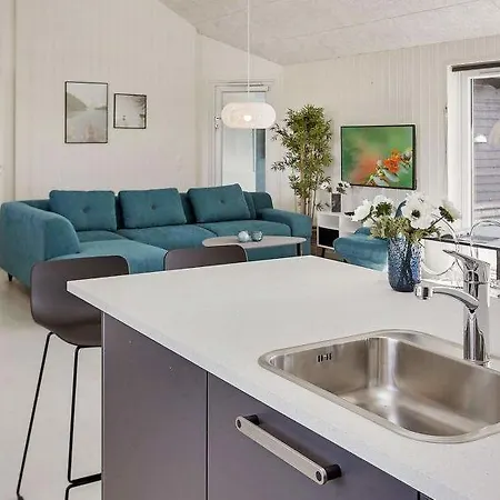 Sleeps 24 Pool Wifi